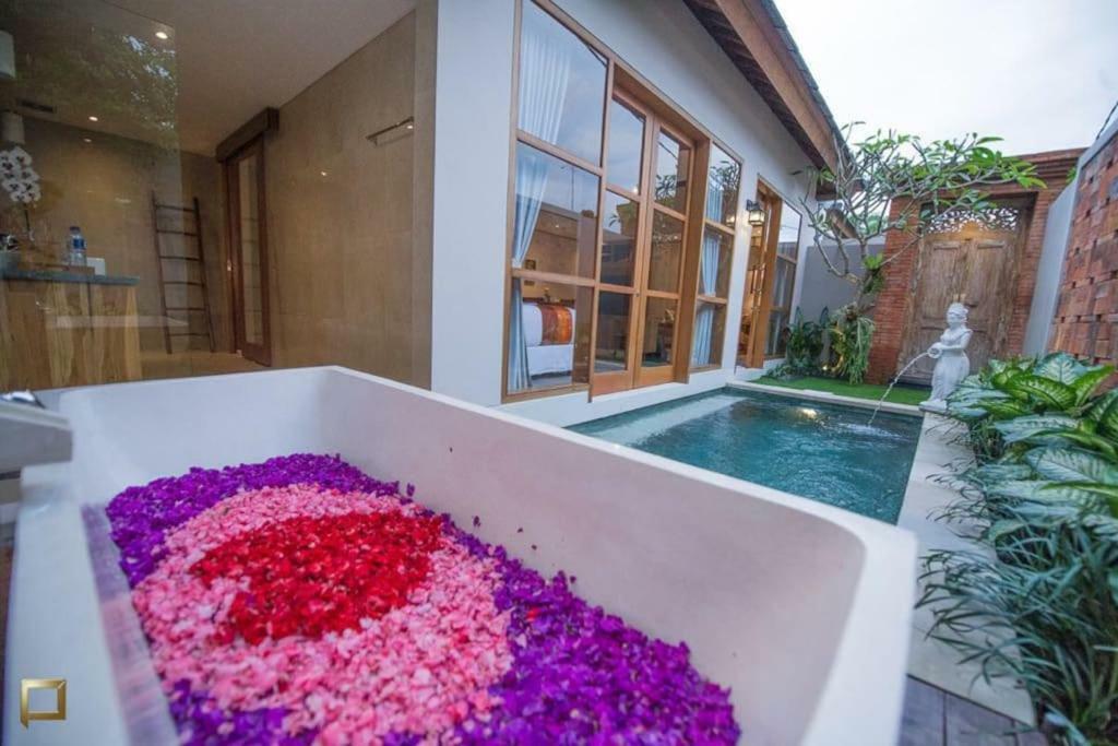 Maitri Villa Ubud Exterior foto